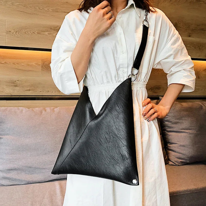 ✨ Le sac parfait pour les femmes élégantes !


✔ Grande